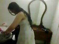 La guarra hija del jefe es follada por un videos xxx caseros empleado