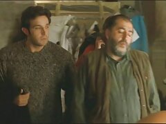 Tío cachondo xxx rubias se divierte sexualmente con dos porristas entusiastas