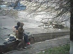 Latina europea es follada en el hueco de la escalera video sexo español